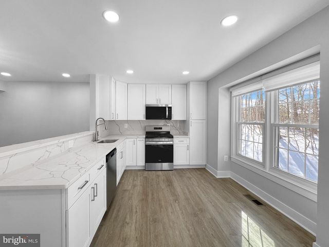 10444 MALONE CT, Fairfax, VA 22032