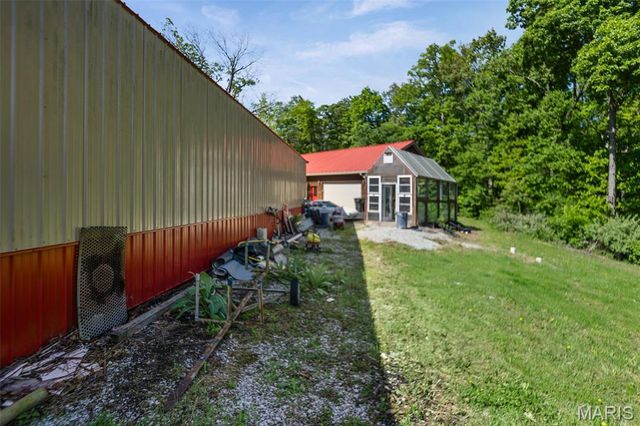 13 Algonquin Drive, Millstadt, IL 62260