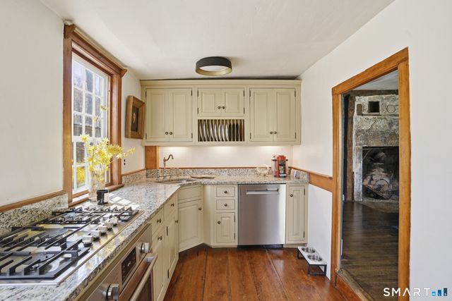 604 Pendleton Hill Road, North Stonington, CT 06359