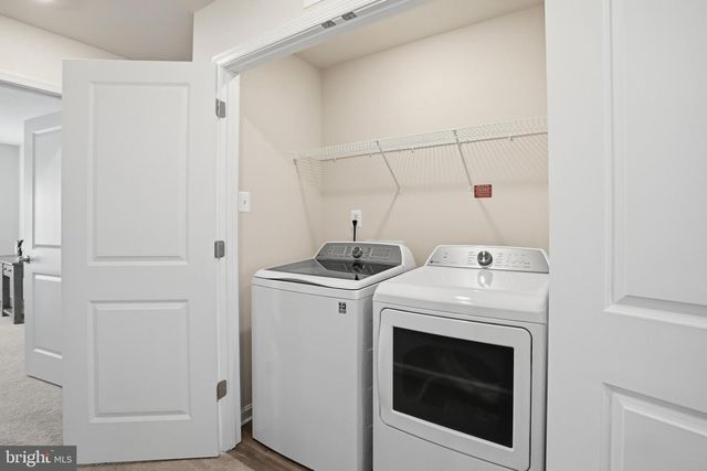 47 ARSBERG DR, Charles Town, WV 25414