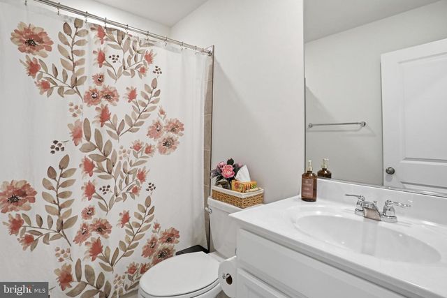 47 ARSBERG DR, Charles Town, WV 25414