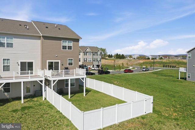 47 ARSBERG DR, Charles Town, WV 25414