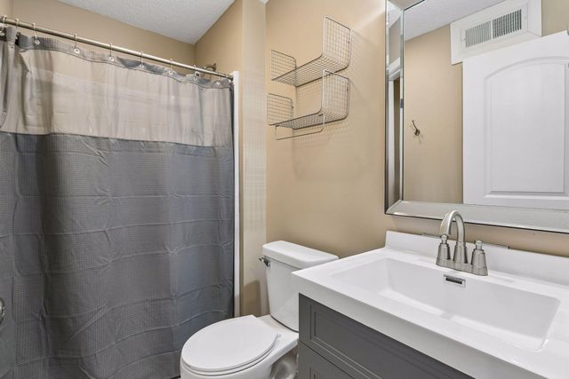 611 Whitall Street, Saint Paul, MN 55130