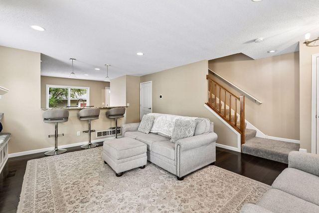611 Whitall Street, Saint Paul, MN 55130