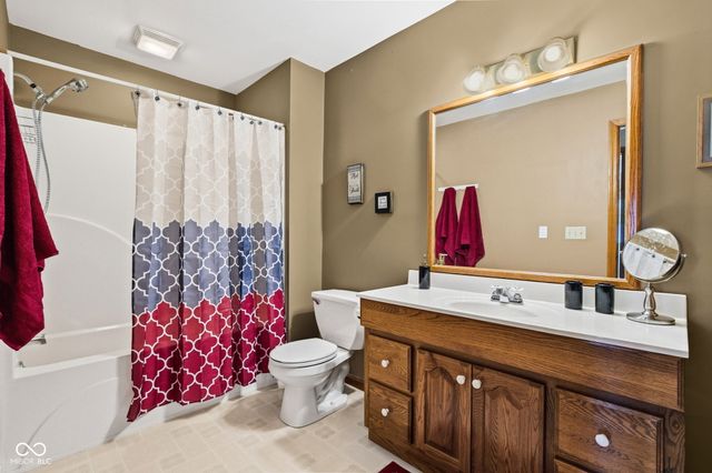 307 W Adams Street, Tipton, IN 46072