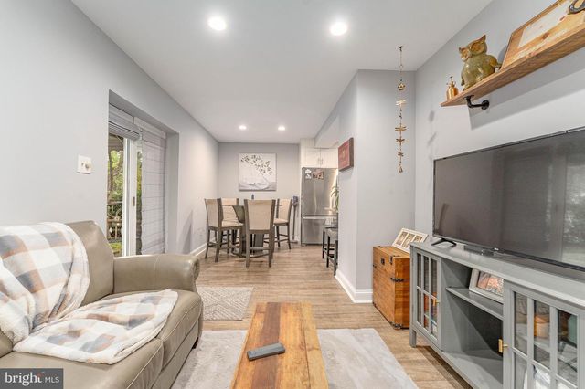 310 STANTON RD, Havertown, PA 19083