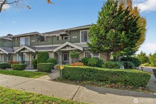 1981 24th Avenue NE #204, Issaquah, WA 98029