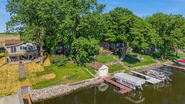 N10644 Howard Drive, Fox Lake, WI 53933