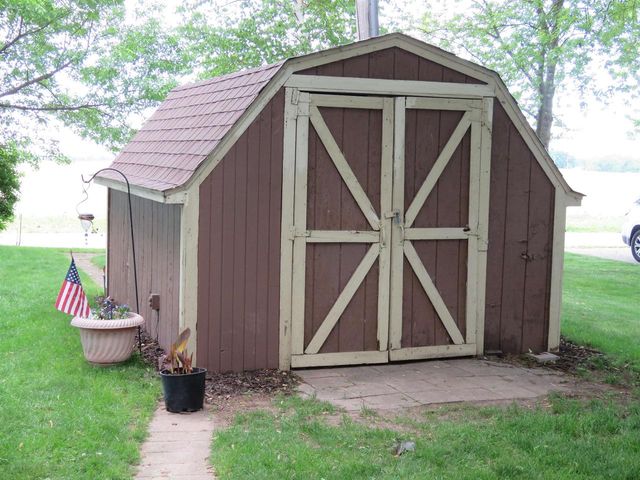 N10644 Howard Drive, Fox Lake, WI 53933