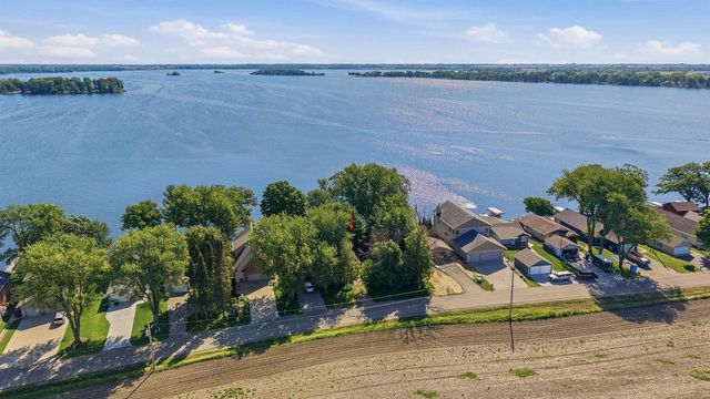 N10644 Howard Drive, Fox Lake, WI 53933