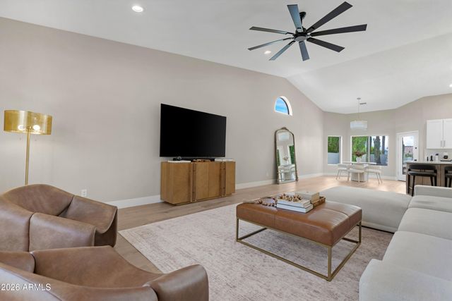 1825 E MARILYN Road, Phoenix, AZ 85022
