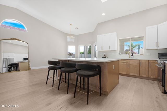 1825 E MARILYN Road, Phoenix, AZ 85022