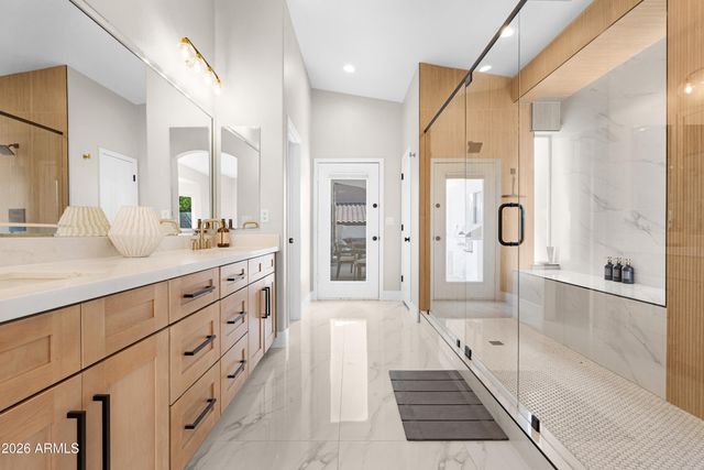 1825 E MARILYN Road, Phoenix, AZ 85022
