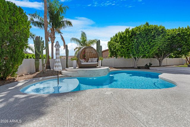 1825 E MARILYN Road, Phoenix, AZ 85022