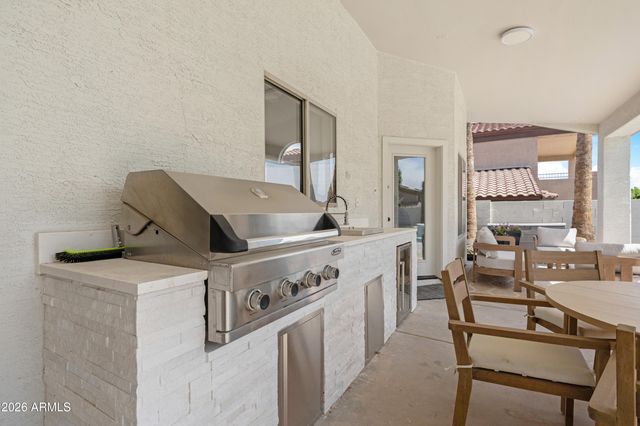 1825 E MARILYN Road, Phoenix, AZ 85022