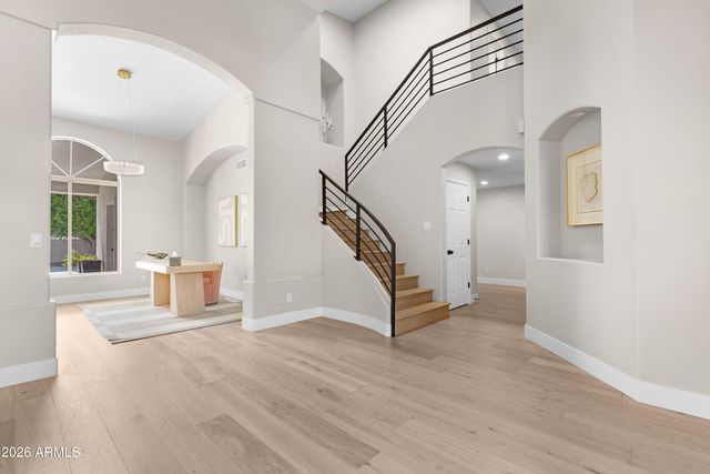 1825 E MARILYN Road, Phoenix, AZ 85022