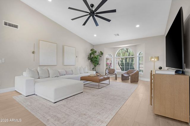1825 E MARILYN Road, Phoenix, AZ 85022