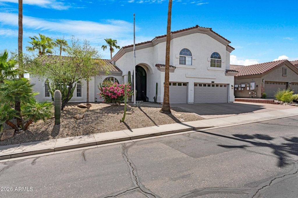 1825 E MARILYN Road, Phoenix, AZ 85022 — exterior