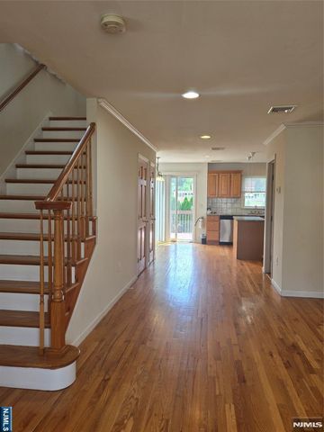 28 Columbus Drive 26, Tenafly, NJ 07670