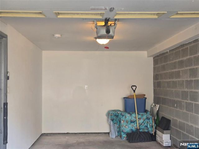 28 Columbus Drive 26, Tenafly, NJ 07670