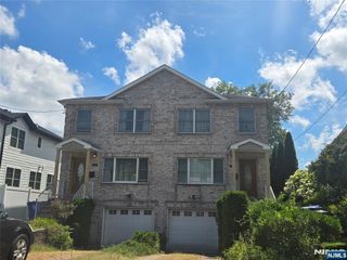 28 Columbus Drive 26, Tenafly, NJ 07670