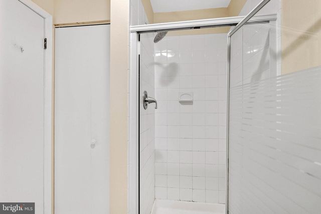 914 SPRUCE ST #9, Philadelphia, PA 19107