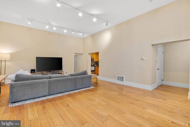 914 SPRUCE ST #9, Philadelphia, PA 19107