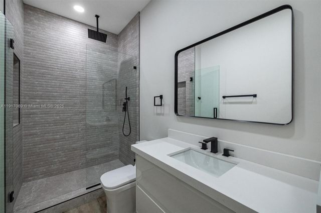 535 NW 52nd St, Miami, FL 33127