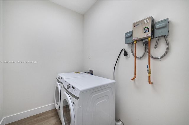 535 NW 52nd St, Miami, FL 33127