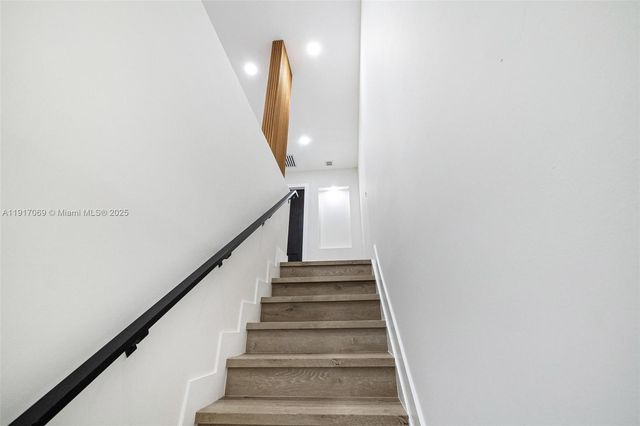 535 NW 52nd St, Miami, FL 33127