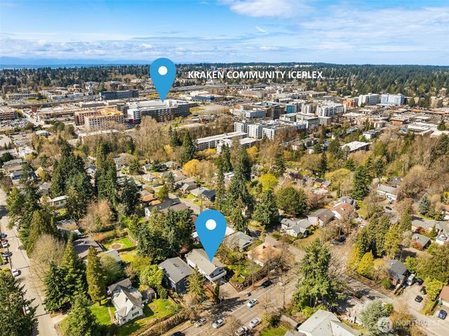 10317 Roosevelt Way NE, Seattle, WA 98125