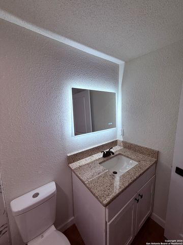 146 Leroux, San Antonio, TX 78207