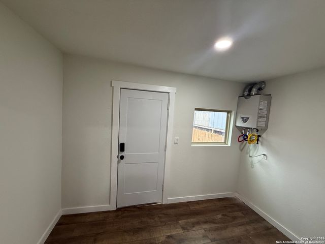 146 Leroux, San Antonio, TX 78207