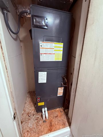 146 Leroux, San Antonio, TX 78207