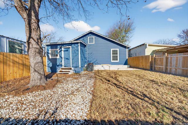 146 Leroux, San Antonio, TX 78207