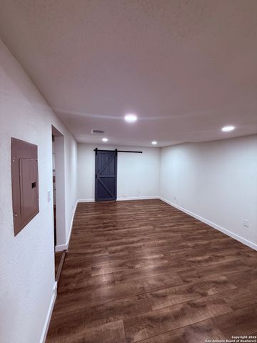 146 Leroux, San Antonio, TX 78207