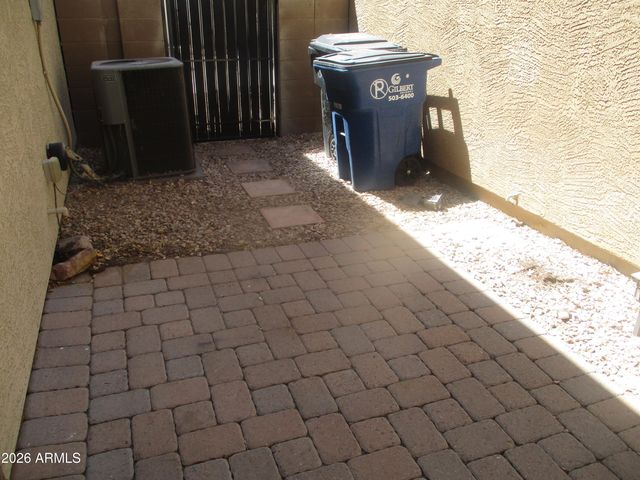 3894 S NAPA Lane, Gilbert, AZ 85297