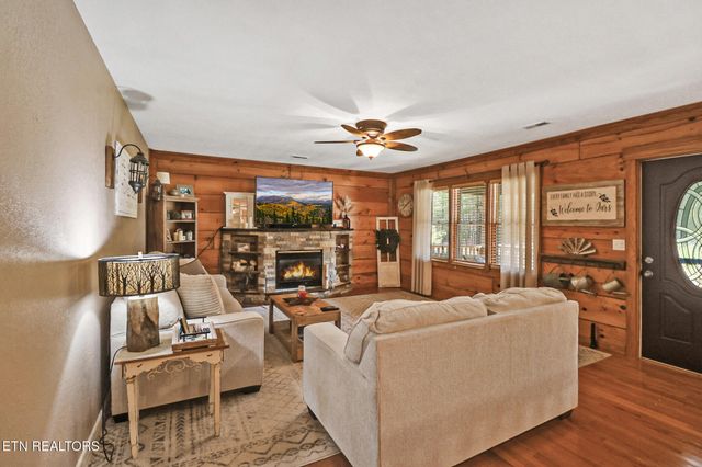 108 Grace Lane, Crossville, TN 38555