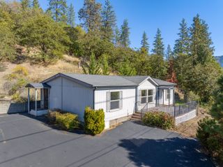 7820 N Applegate Road, Grants Pass, OR 97527
