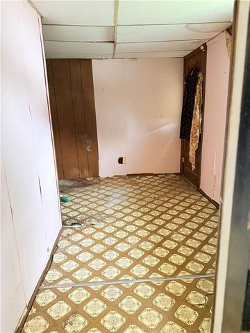 2013 Kansas Avenue, Kansas City, MO 64127