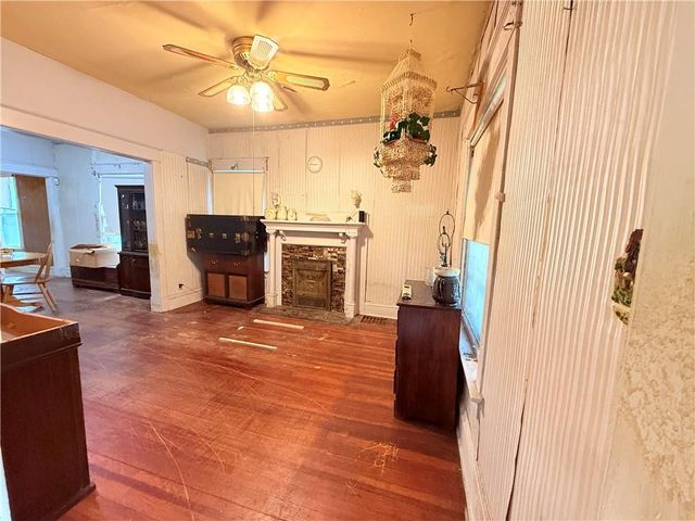 2013 Kansas Avenue, Kansas City, MO 64127