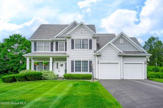 113 Fieldstone Drive, Niskayuna, NY 12304