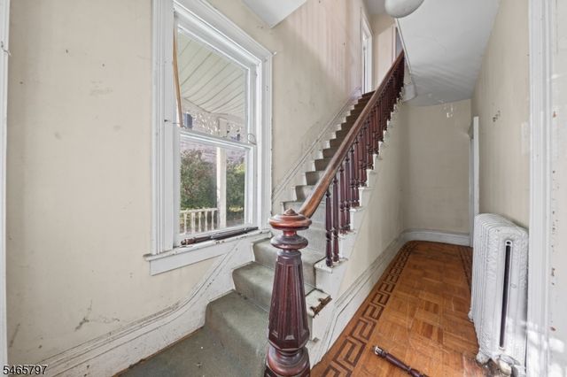 43 Bank St, Sussex Boro, NJ 07461