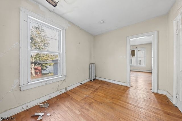 43 Bank St, Sussex Boro, NJ 07461