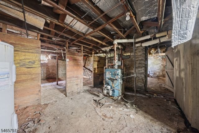 43 Bank St, Sussex Boro, NJ 07461