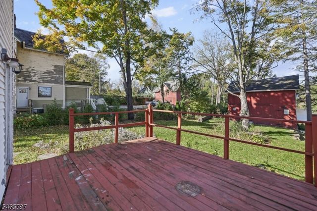 43 Bank St, Sussex Boro, NJ 07461