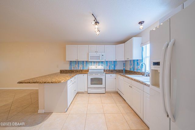 3733 Cardinal Blvd Unit 2, Daytona Beach Shores, FL 32118