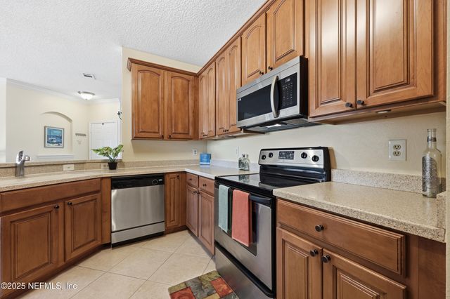 10000 GATE Parkway N 1528, Jacksonville, FL 32246