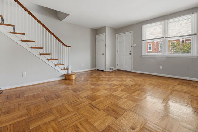 3439 AINSLIE ST, Philadelphia, PA 19129