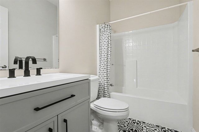 2580 West Port Drive, Kalamazoo, MI 49009